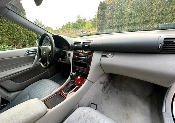 Mercedes-Benz Klasa C cena 13900 przebieg: 159000, rok produkcji 2001 z Wrocław małe 277